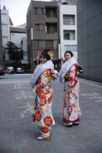 一緒に成人式へ振袖レンタル