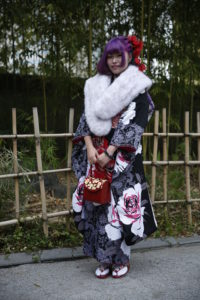 東京成人式、格安レンタル着付けは小梅